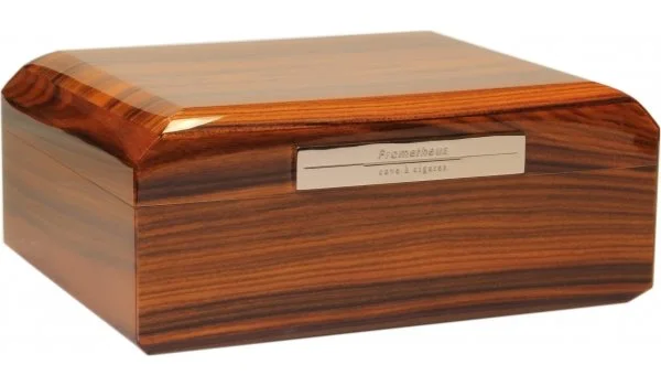 Prometheus Humidor Rosewood Octagon - 50 szivar 